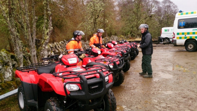  Preparándose para ir en nuestros cuatrimotos 